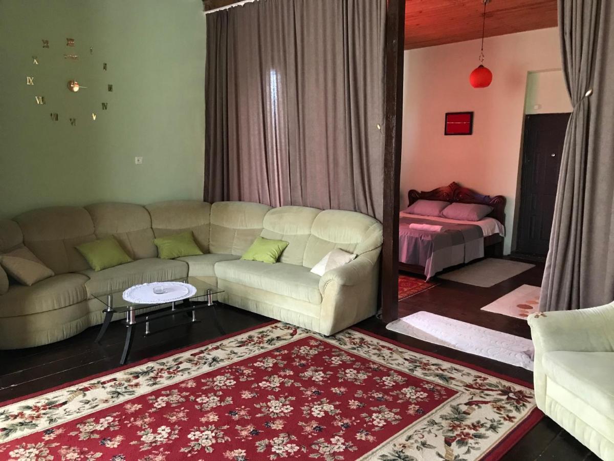 Ferienwohnung Barsa Zestafoni Exterior foto